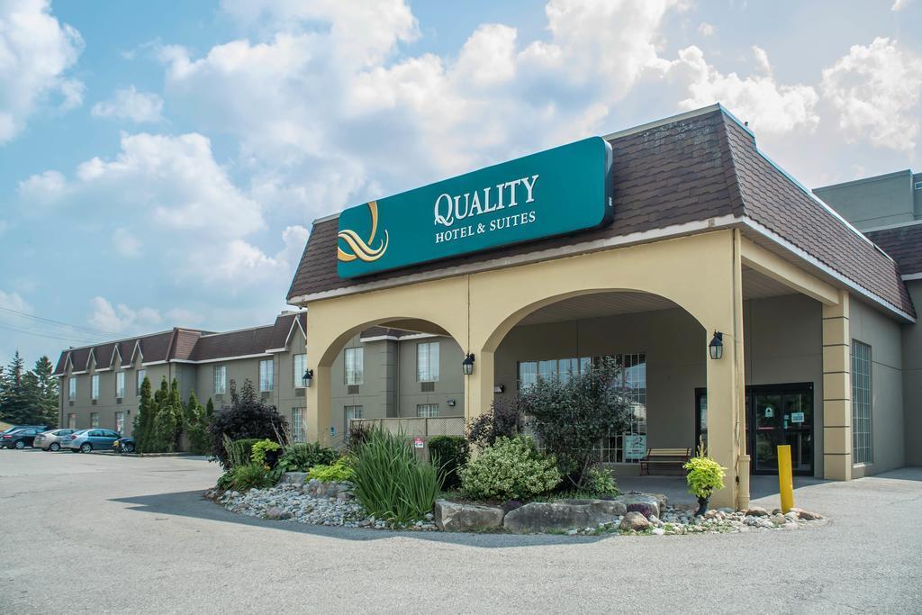 Quality Hotel & Suites Woodstock Exterior foto