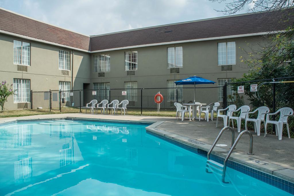 Quality Hotel & Suites Woodstock Exterior foto